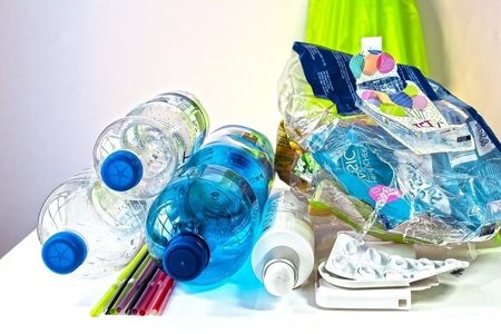 España xa recicla máis plástico do que deposita en vertedoiros, segundo datos de  Cicloplast