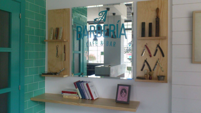 A Barbería agasalla os membros da Tropa cun batido (de vainilla, chocolate, oreo...) ou un capuchino de balde