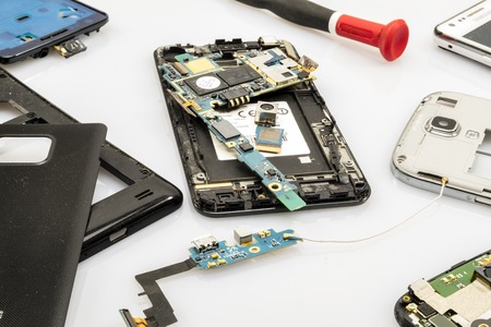 A obsolescencia programada provoca 48 millóns de toneladas de CO2 ao ano